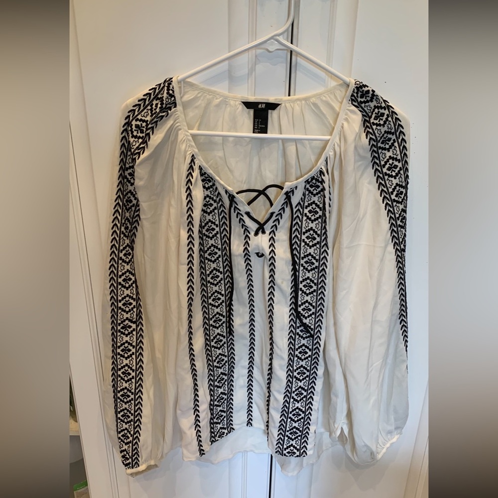 H & M Greek-Style Long-Sleeved Shirt S-M